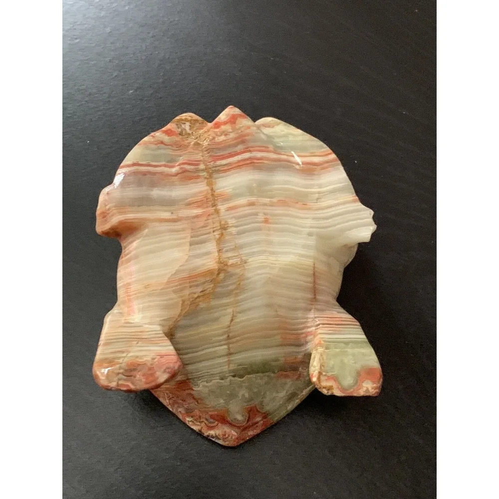 Vintage Chinese Handmade Natural Agate Frog Figurine Hand Craved Decorative